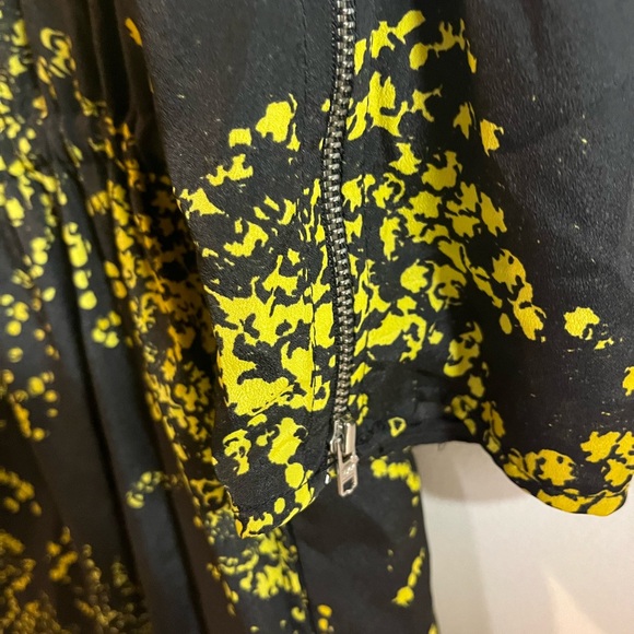 Zara TRF Collection Dress size M Exposed Zippers Pockets Black Yellow - Picture 4 of 4